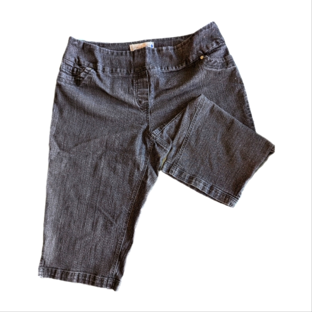Bermuda Shorts - Ladies Size 18 by Contrast